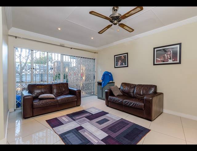 3 BEDROOM CLUSTER FOR SALE IN FERNDALE